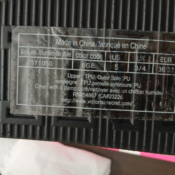 VS PINK HAWAII SLIDES RARE - Picture 6 of 6